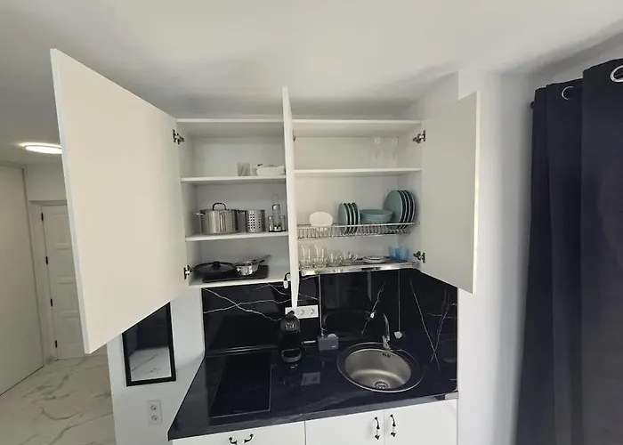 Dream 1 Bedroom Terrace Dining Pool * أذيخي